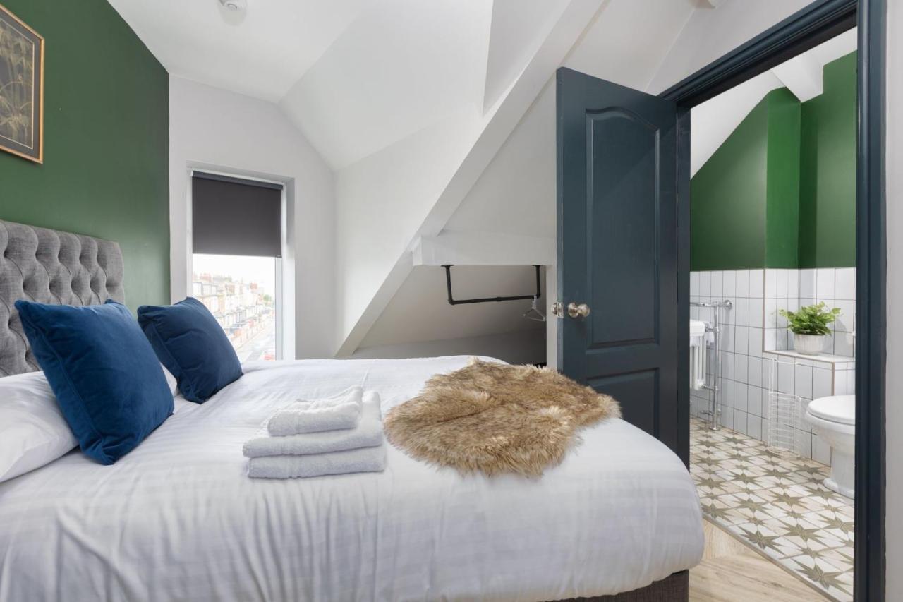 Ettie And Gigi'S Apartment Blackpool Luaran gambar